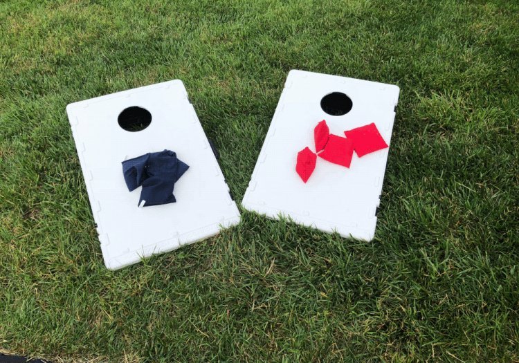 Bean Bag Toss – Cornhole